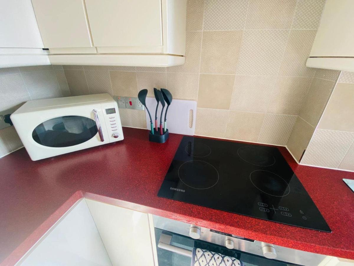 Coastal 2 Bedroom Maisonette With Parking Torneo de Torneo de Eastbourne Exterior foto